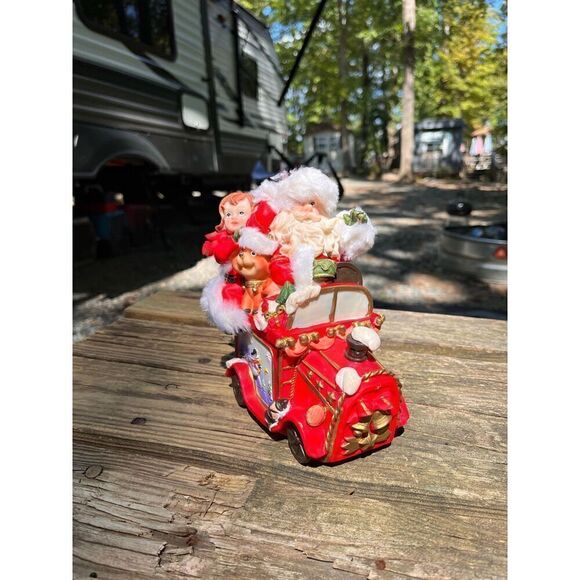 None Other - Santa Claus his helpers toys in a car￼